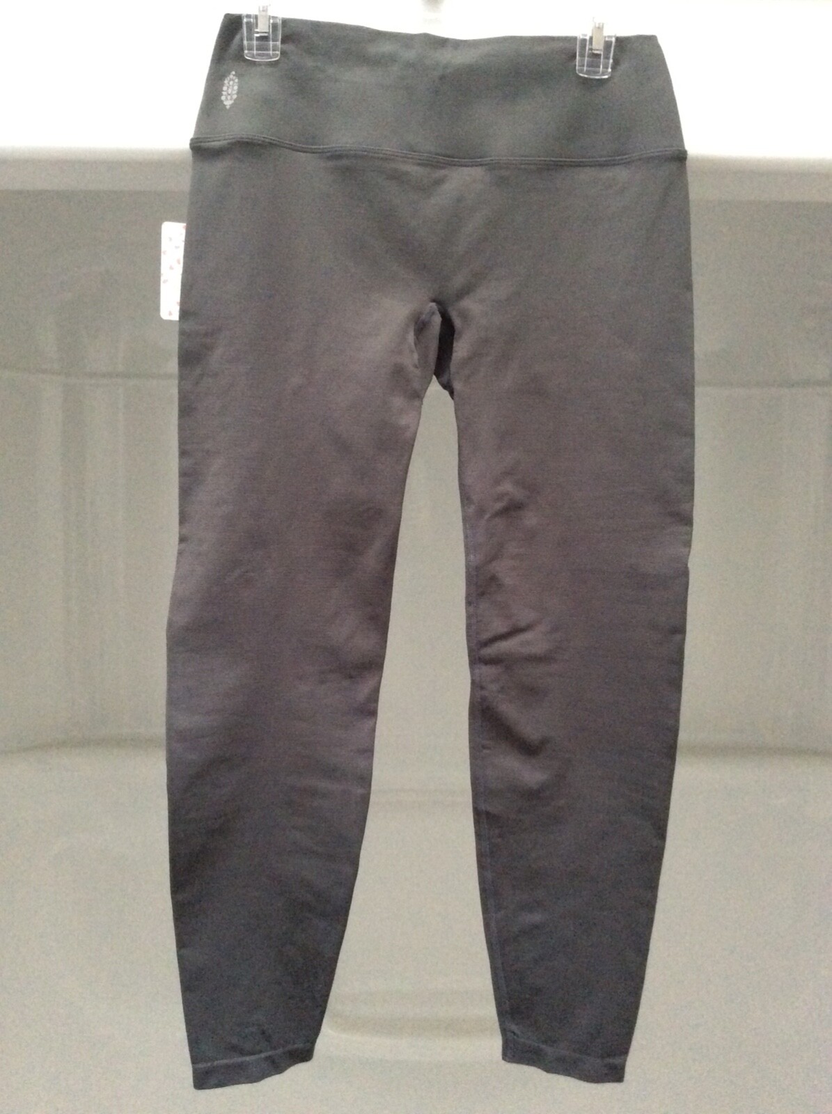 Free People Movement Forged Iron Contour Leggings Yoga Pants Sz M / L M/L NWT!