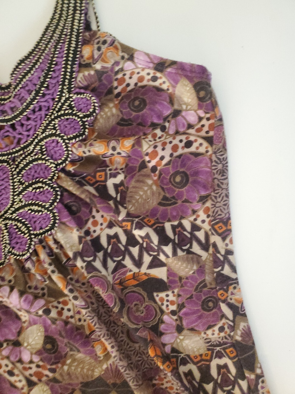 Love Notes Cute Colorful Purple Floral Embroidered Top Sleeveless Size Small EUC