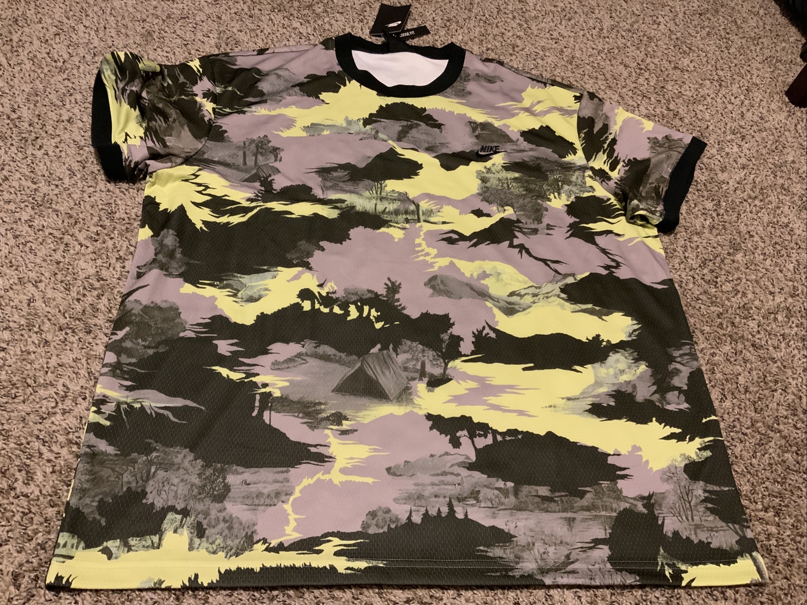 Nike Sportswear Short-Sleeve Hype Hike Camo Top CU4218-701 Men’s Size: XL NWT