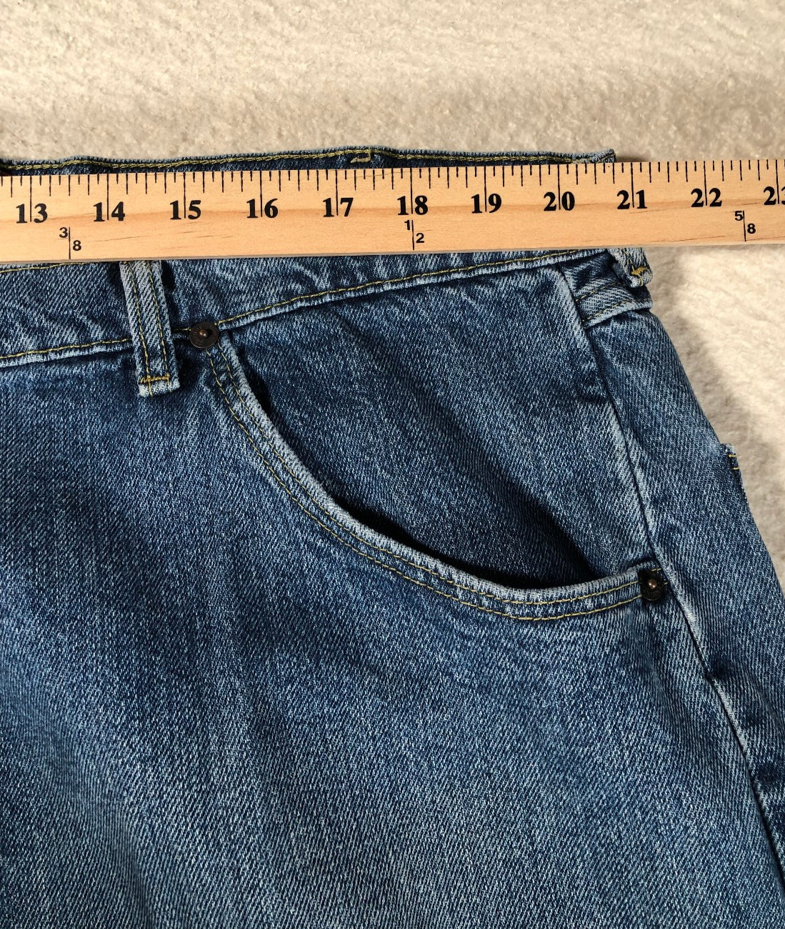 VTG Genuine Wrangler Men’s Jeans Regular Straight Medium Wash 100% Cotton 42×32