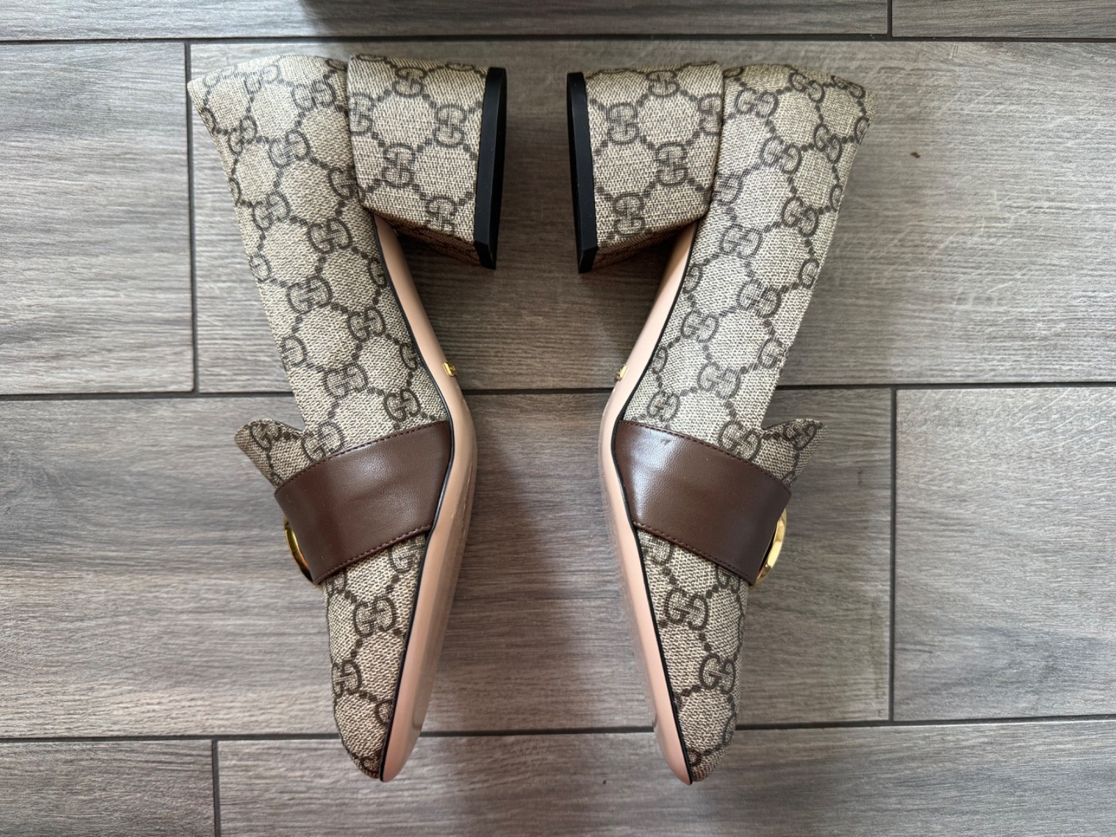 AUTHENTIC GUCCI SUPREME MALAGA KID BEIGE/EBONY PUMPS, DUST BAG, NIB $990, 38.5