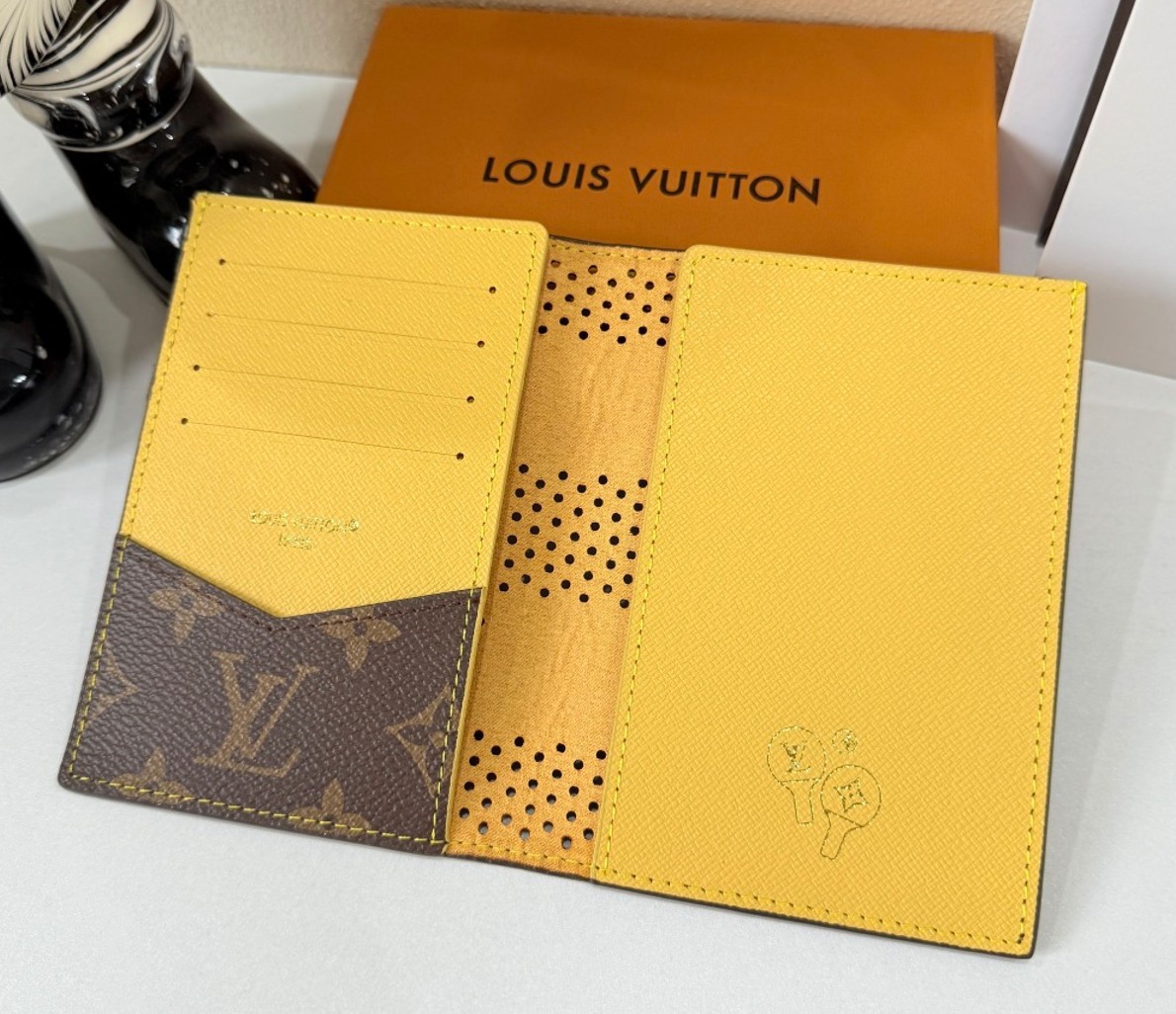 Louis Vuitton Monogram Passport Cover Holder Wallet Brown/Yellow Canvas