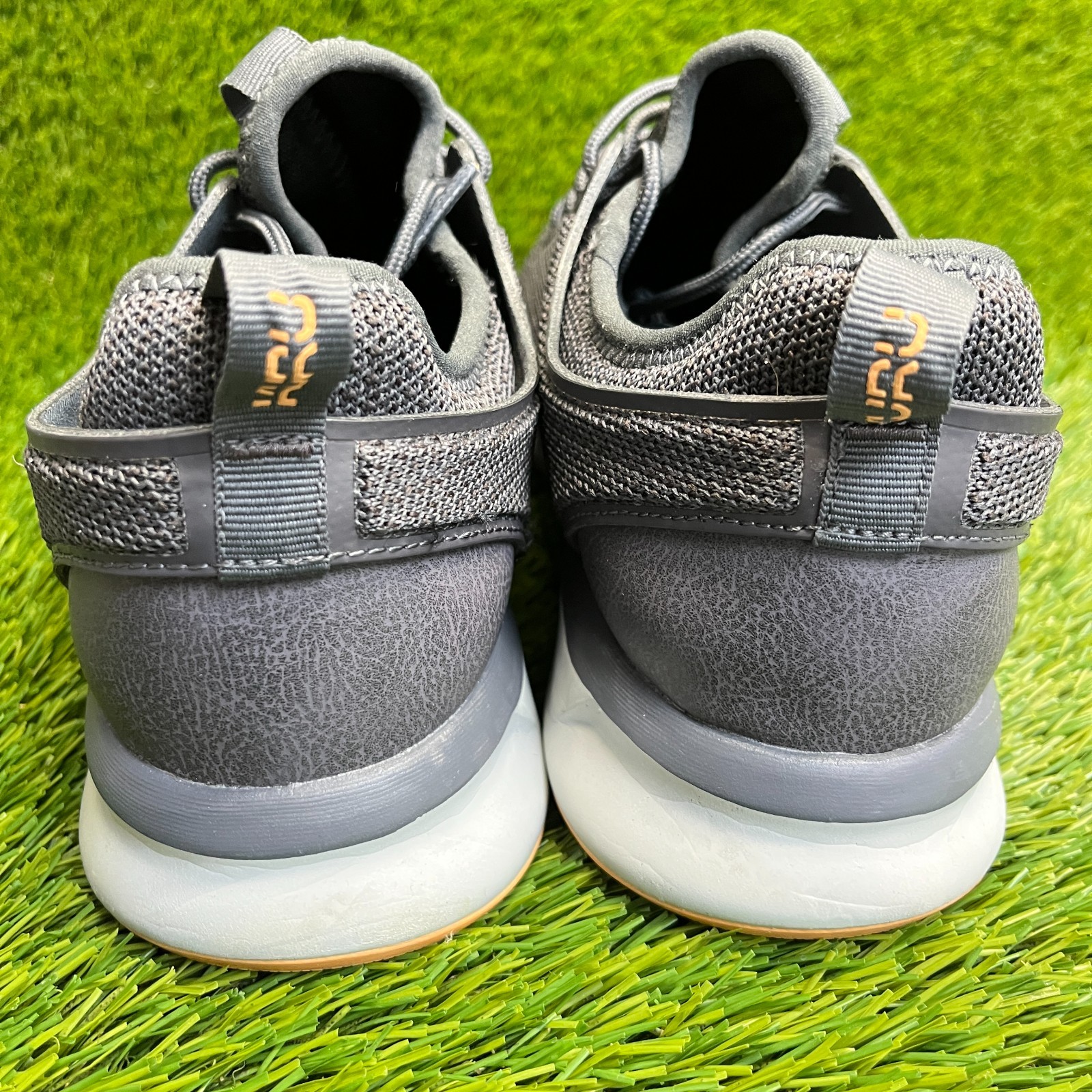 Kuru Atom Womens Size 11 Gray White Athletic Running Waterproof Shoes Sneakers