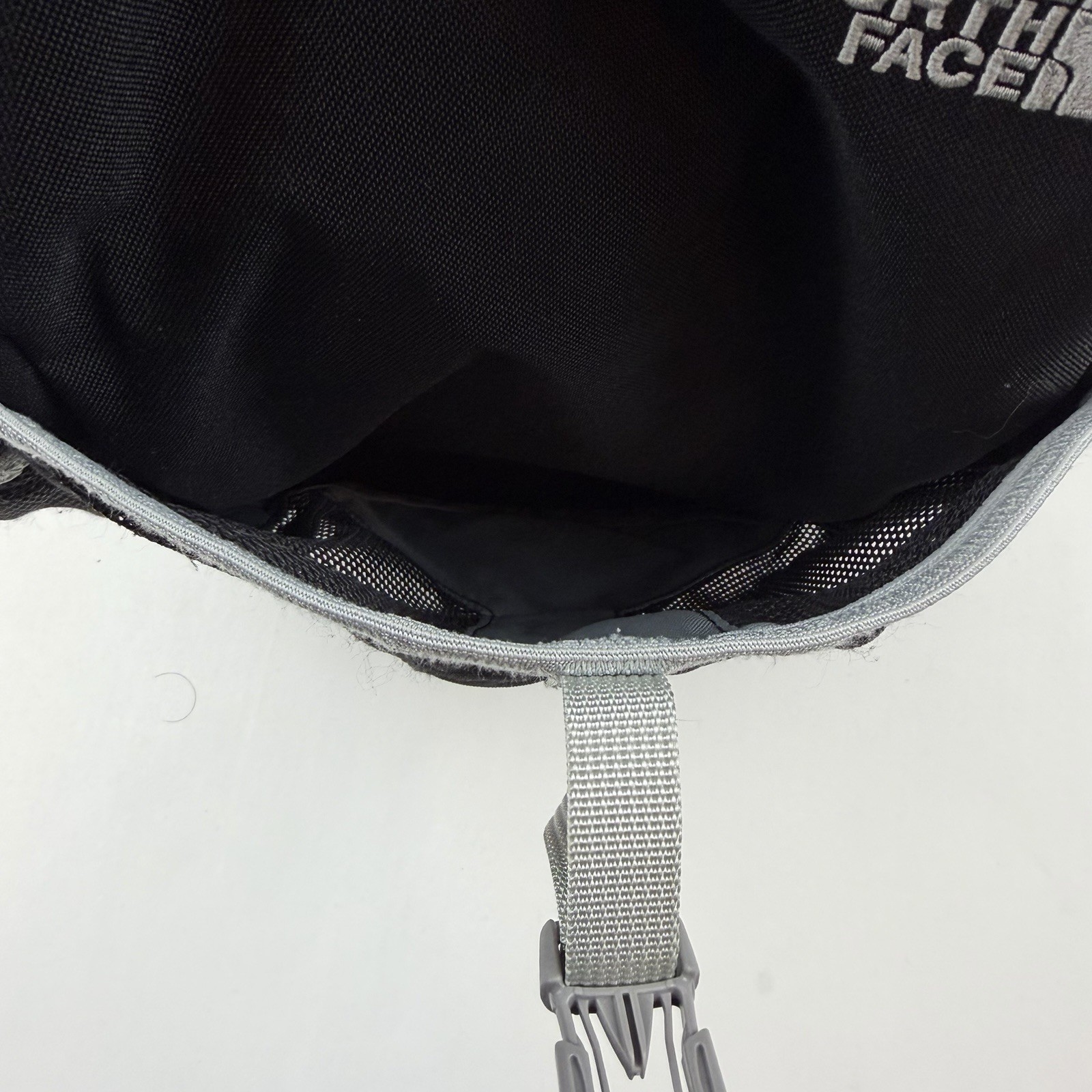 The North Face Backpack Recon Squash Black White Adjustable Strap Pockets