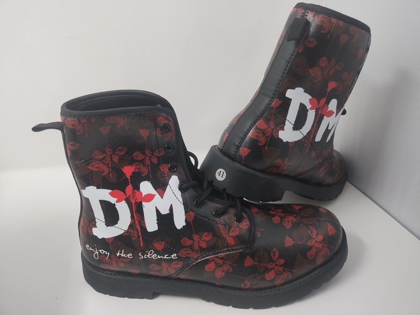 Depeche Mode Boots. Enjoy the Silence. DM Violator. Men’s 7.5 Women’s 10 Euro 41
