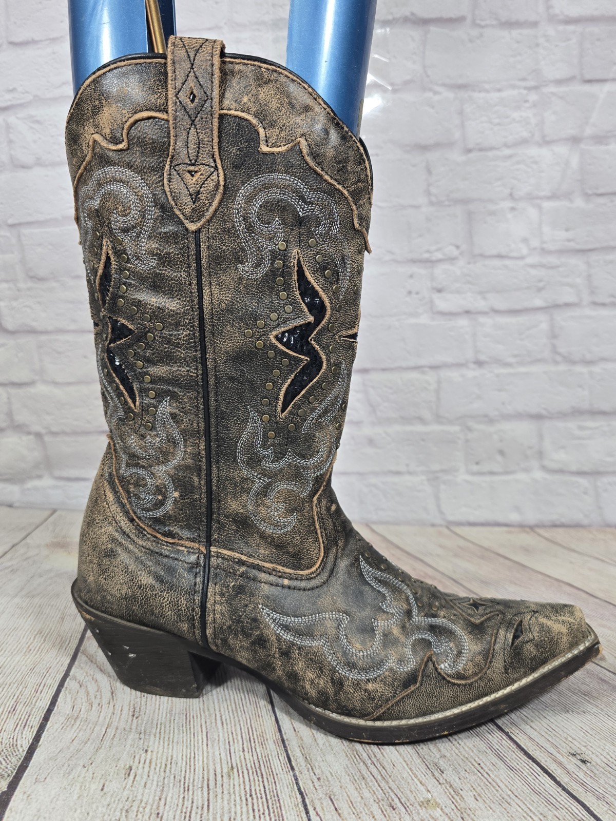 Laredo Boots Womens 10M Brown Lucretia Studded Snake Inlay Western Boot Snip Toe