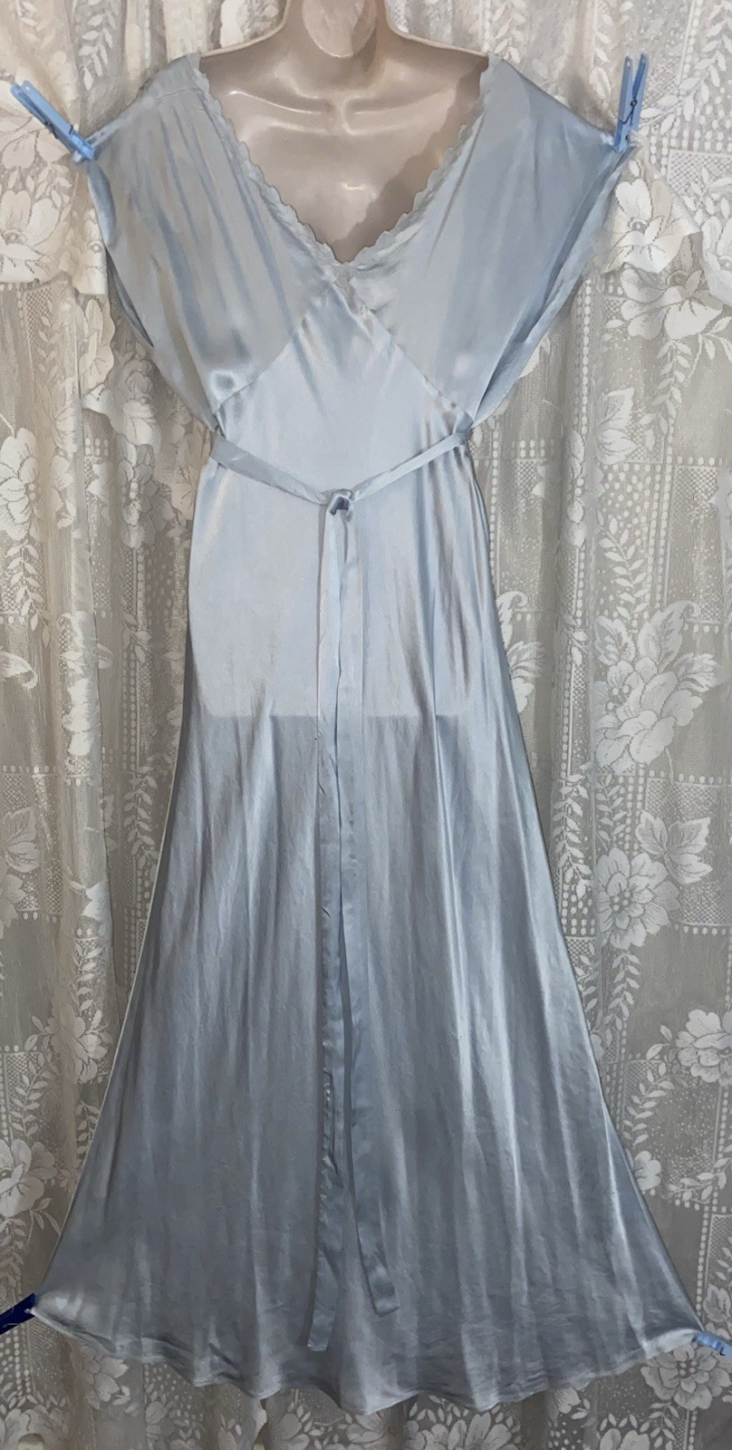 Vtg 40’s RARE sz 42 Tall 60″ Ice Blue SILK Barbizon Ariel Nightgown satin dosche
