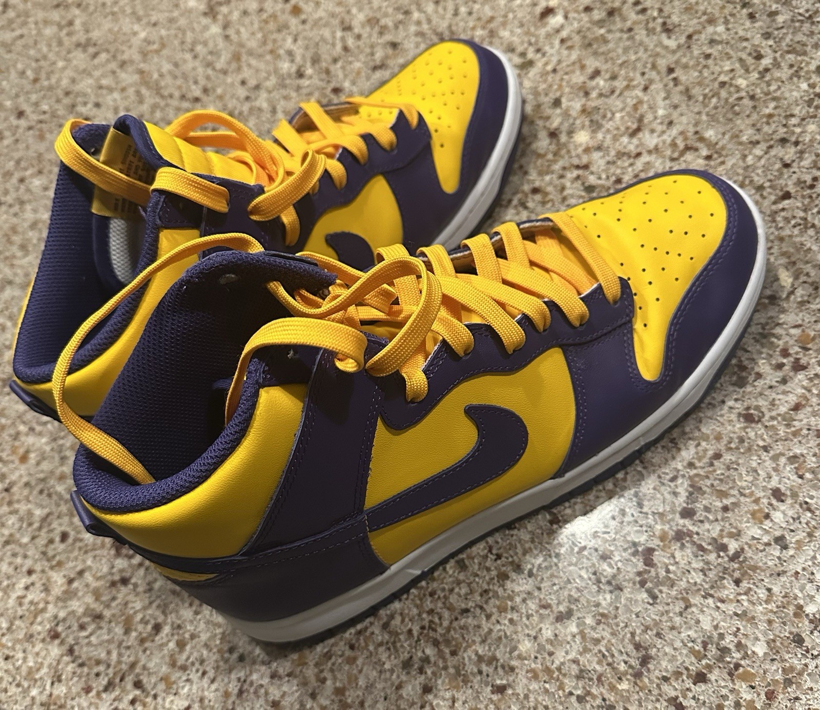 Nike Dunk High Lakers Purple Yellow Leather Men’s Basketball Sneakers size 9.5
