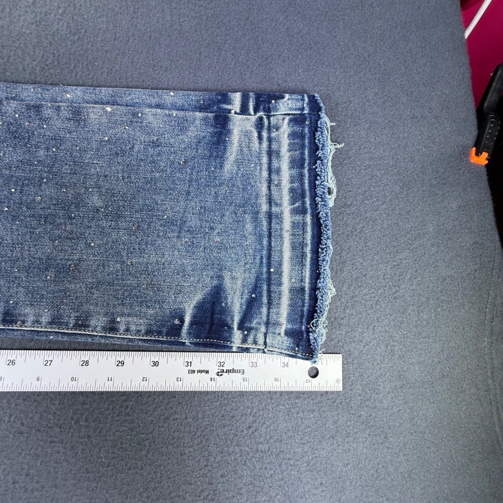REELISTIK DIAMOND STUD STACKED PREMIUM DENIM DISTRESSED MENS SZ 32×35 ROCKSTAR