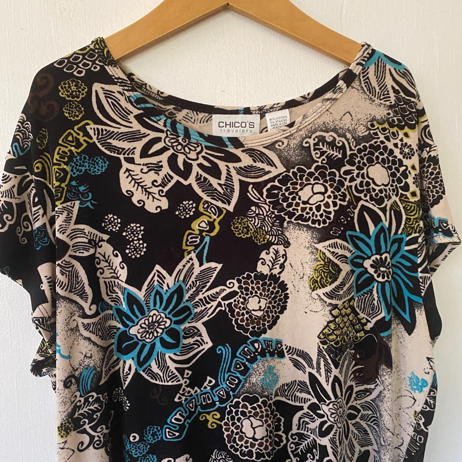 Chico’s Travelers Top Womens Large Short Sleeve Slinky Knit Floral Round Neck