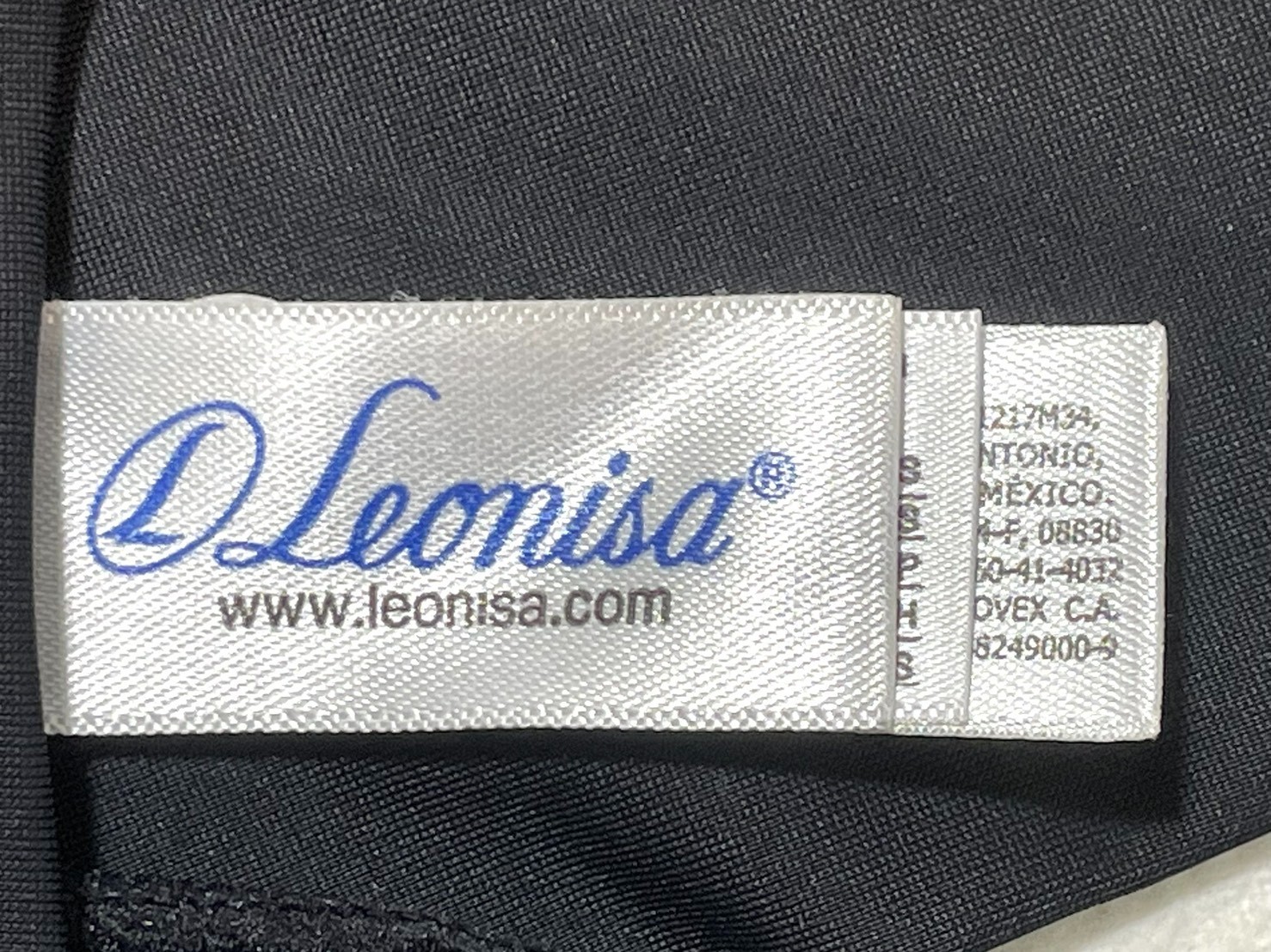 NWOT Leonisa Women’s S Undetectable Step-In Mid-Thigh Body Shaper 18483 Black