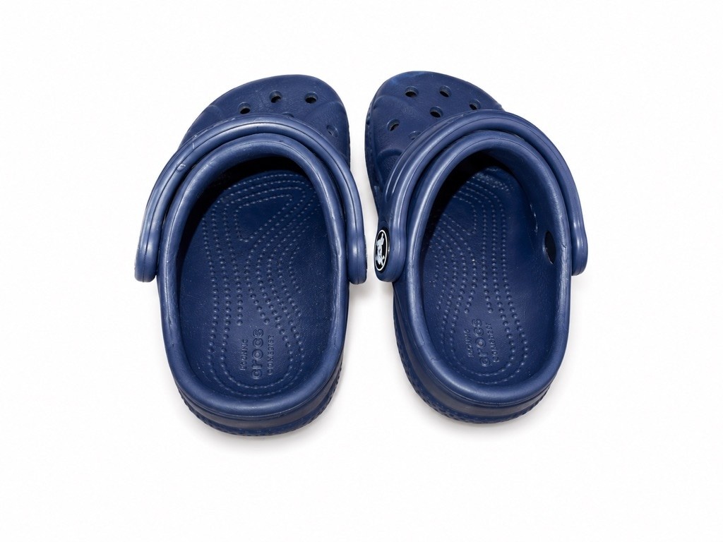 Crocs Baby & Toddler Baya Clogs – Navy Blue | Size 4