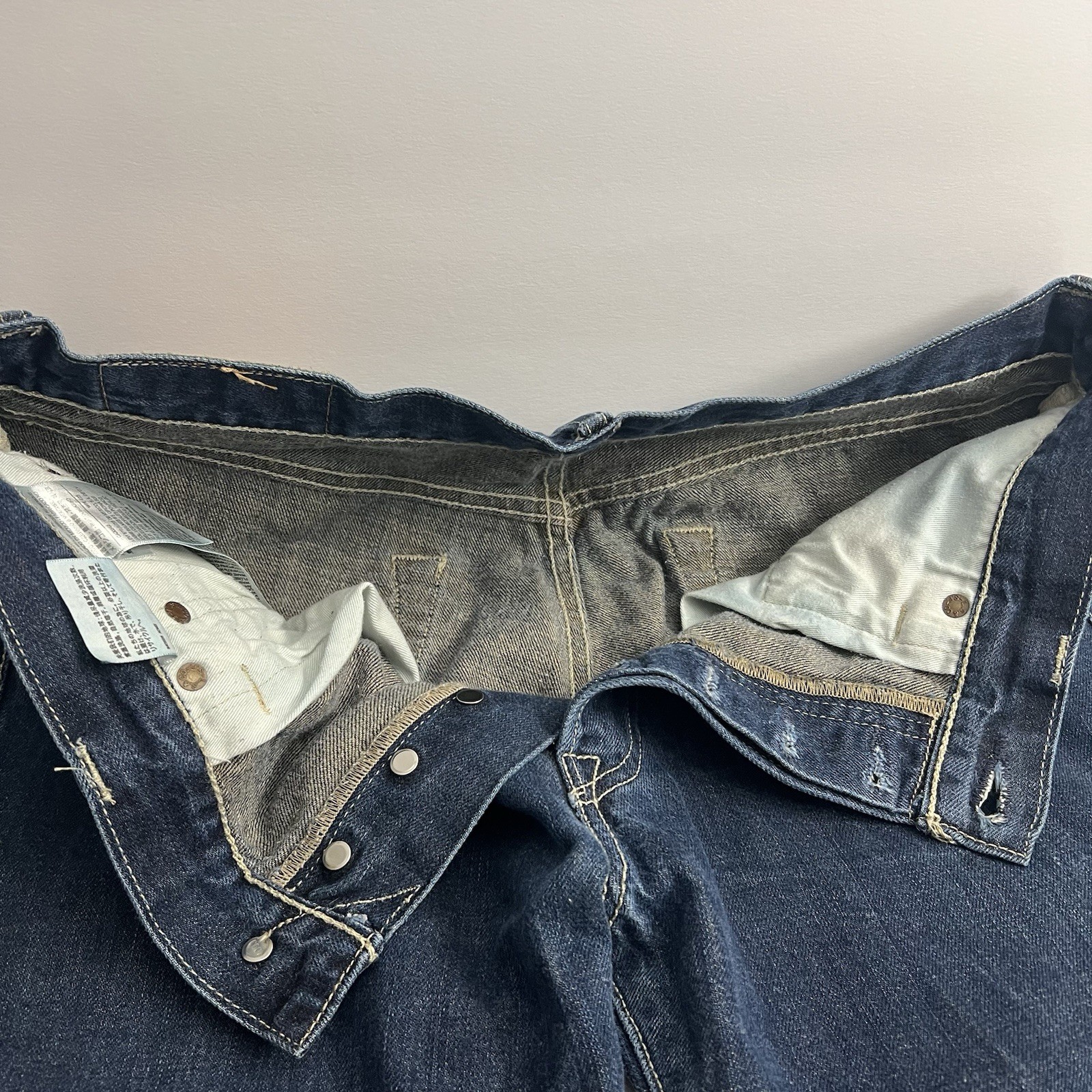 Levi’s 501 Men’s 34×30 Regular Jean Fit Dark Wash Blue Denim Button Fly