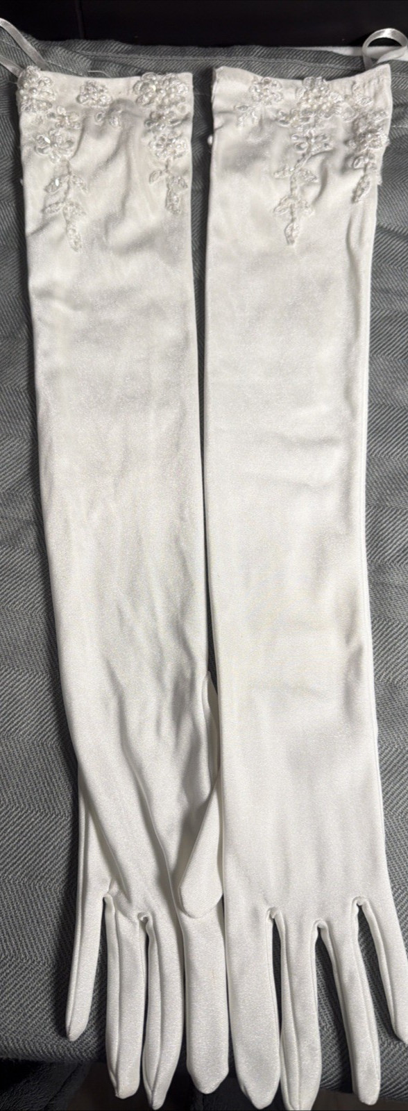 Vintage 23in Long White Wedding Special Occasion Beaded Gloves (442)
