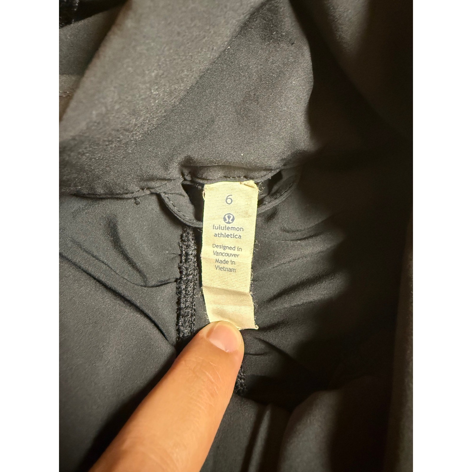 Lululemon Go The Distance Vest Black Running Hooded Cinched Back Sz 6