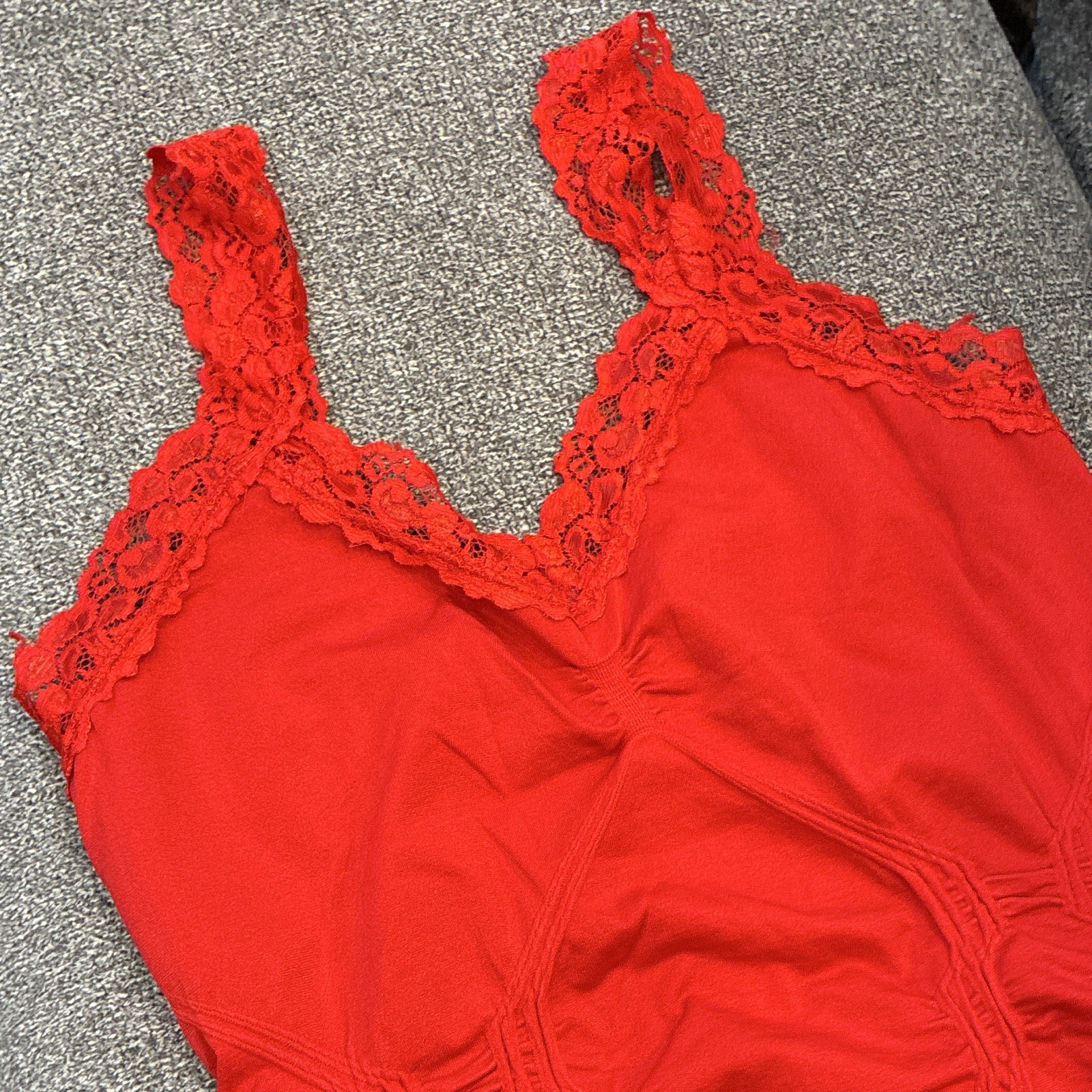 Mopas Red Lace Shaping Camisole Top Size M 95% Nylon 5% Spandex Women