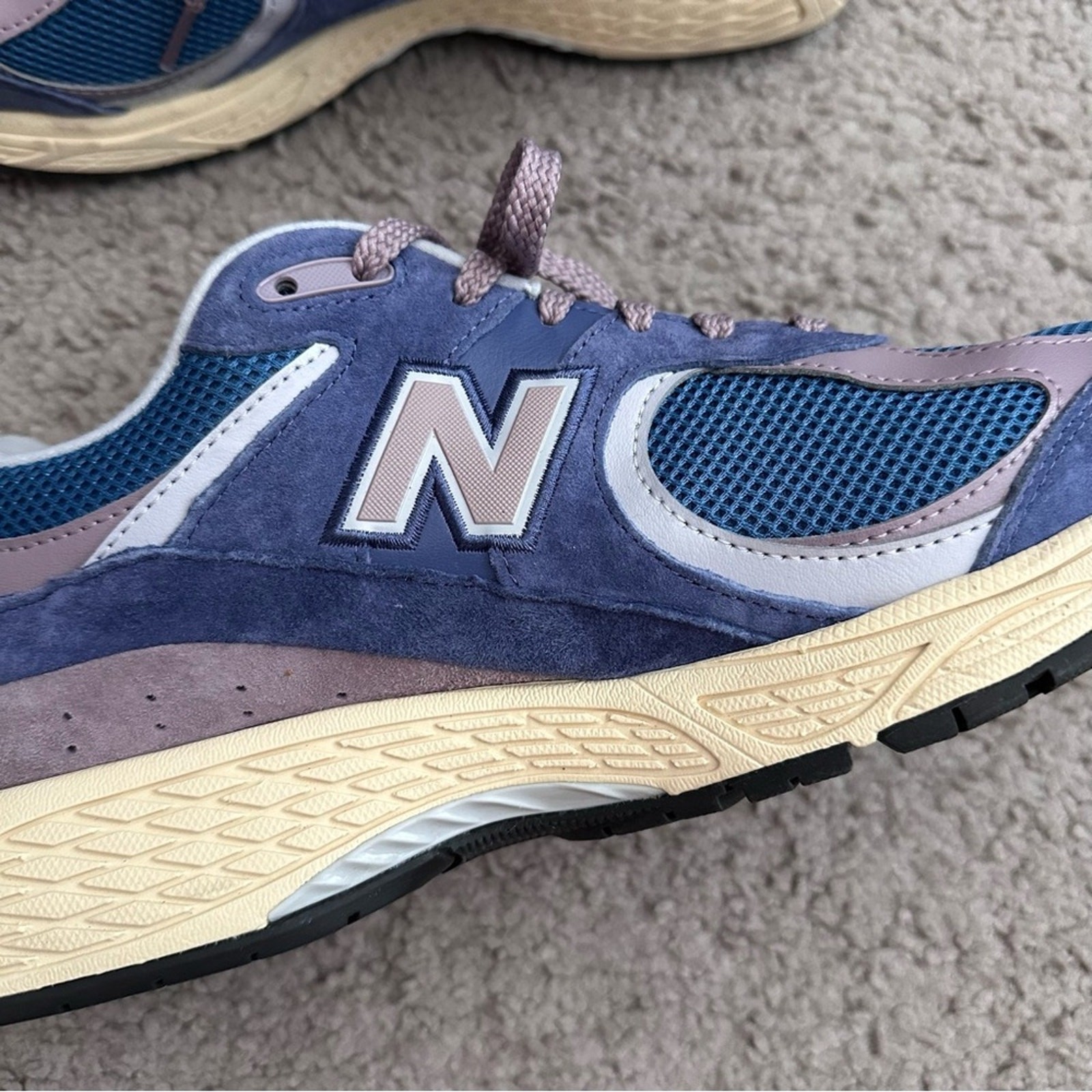 New Balance 2002R Sneakers Mens 12 Dream State