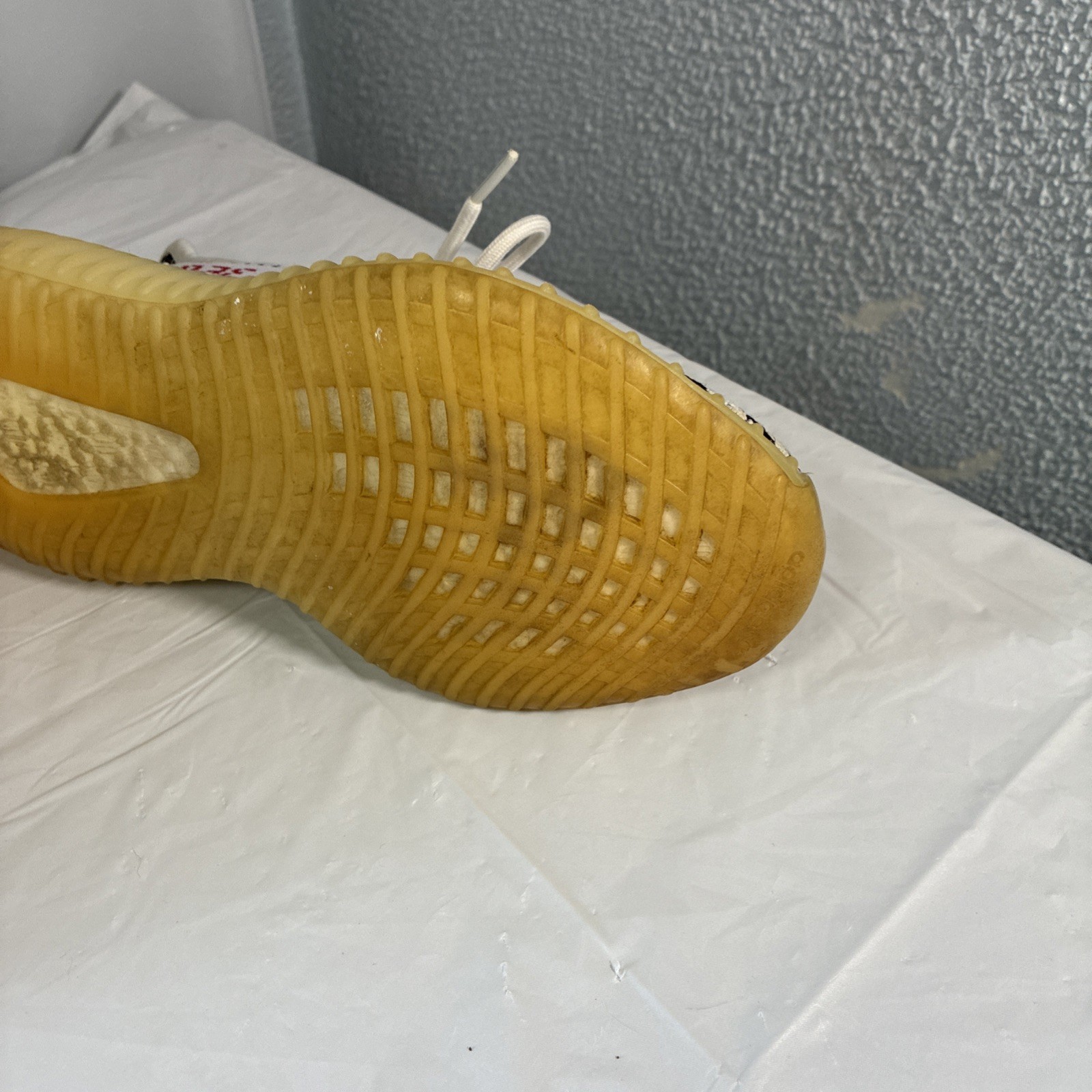Adidas Yeezy Boost 350 V2 Zebra Men’s size 6 Used CP9654 No Box