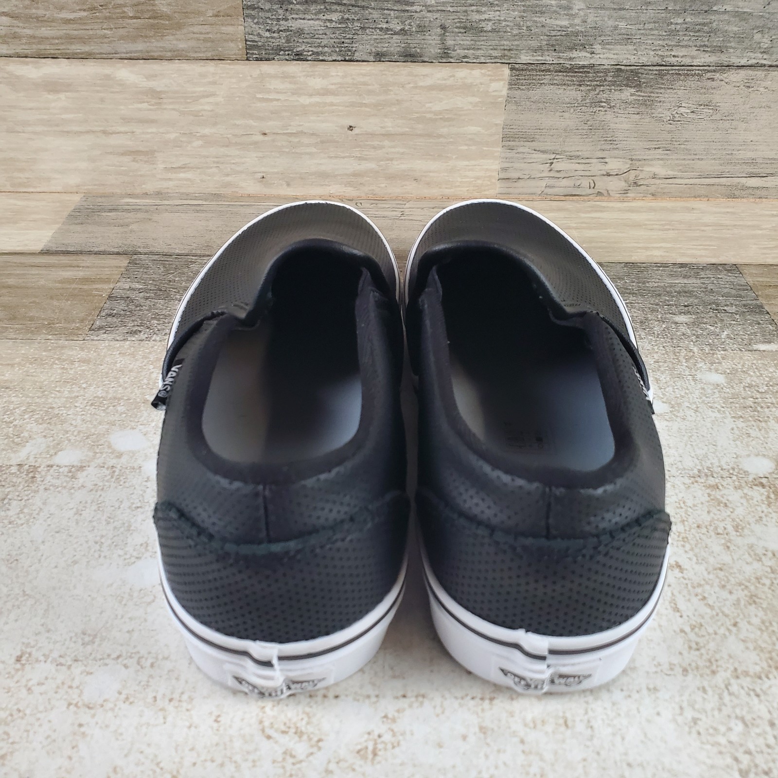 Vans Asher Perforated Womens Shoes Sz 9 Black Casual Round Toe Slip On Sneakers