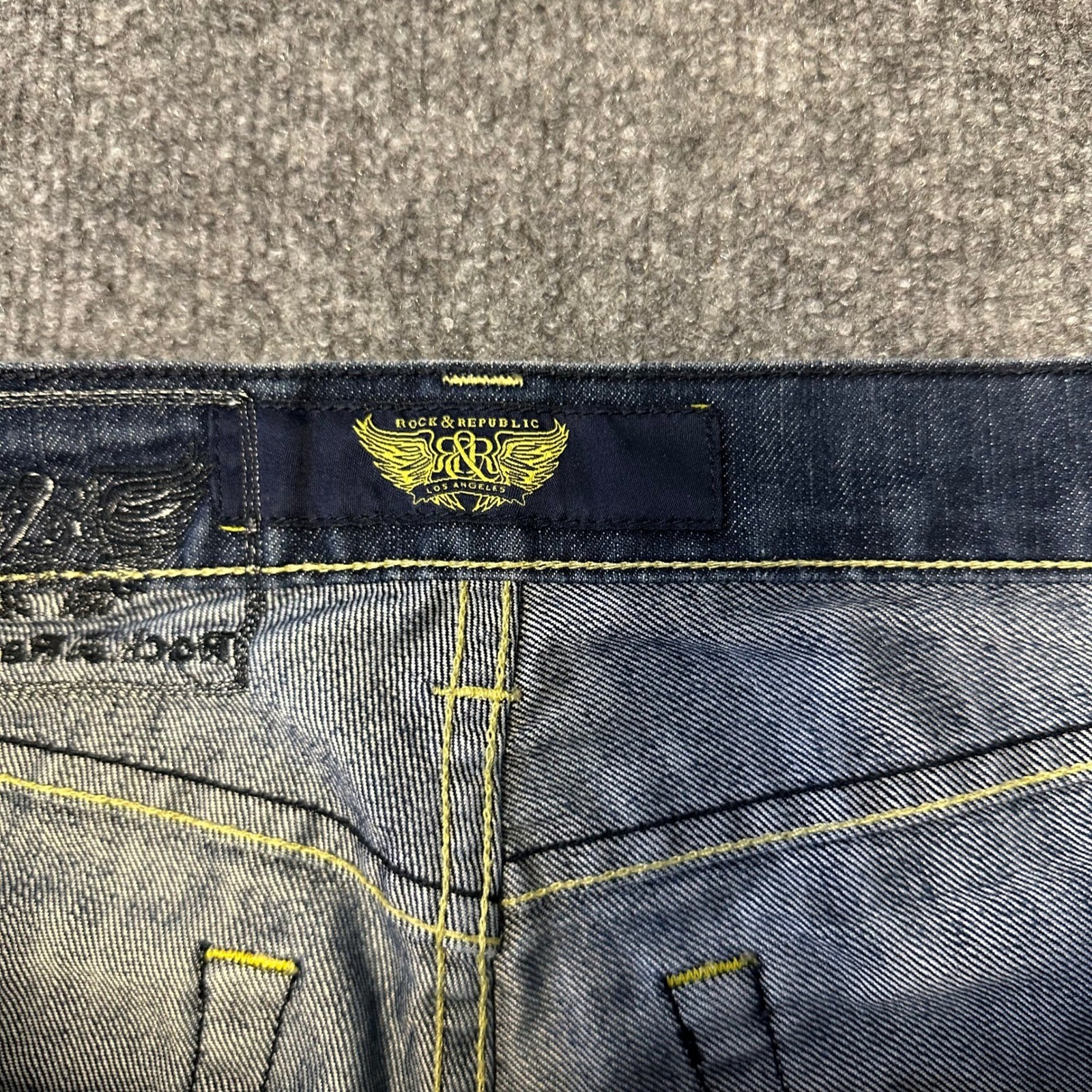 Rock & Republic Jeans Mens Size 28 Blue Straight Leg Cotton Blend USA Made Denim