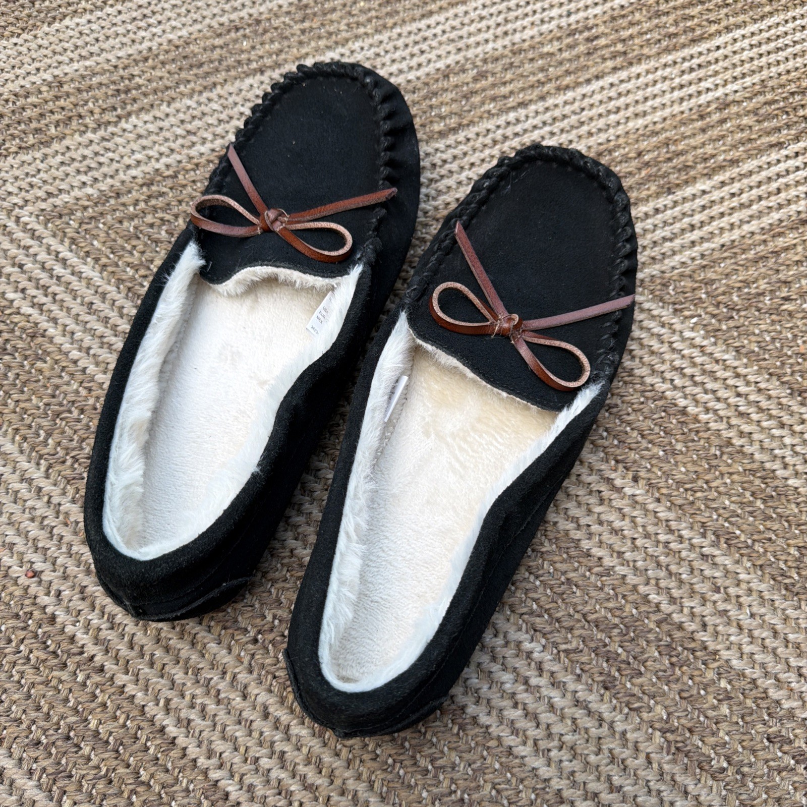 Joyspun Ladies Genuine Suede Moccasin Loafer Black size 8