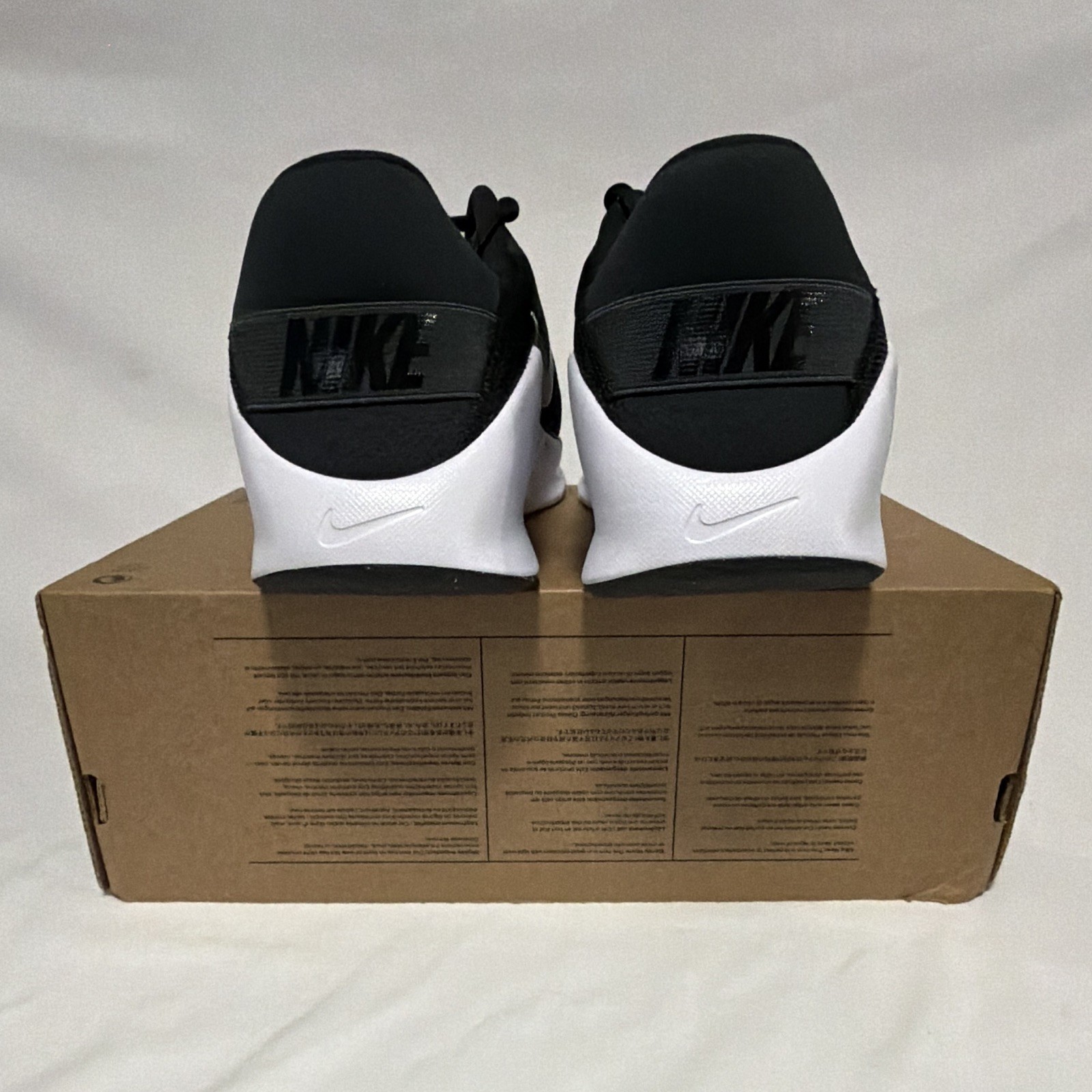Nike Flex Train Wide Black/White Lace-Up Wide Low Top Mesh Training Sneakers