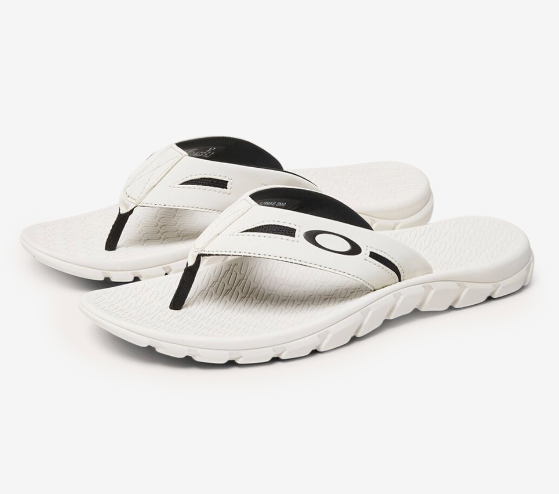 Oakley Operative Sandal 2.0 Mens Thong Sandals White 13477100