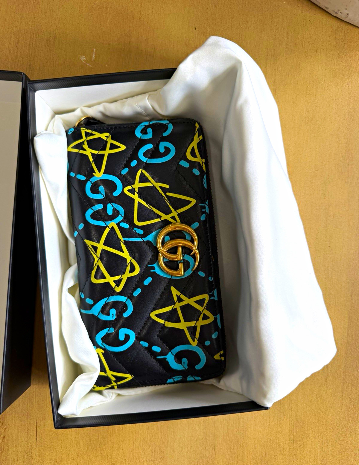 Gucci Women’s Zip-Around Wallet Black Blue Yellow Logo Pattern Folding Cards