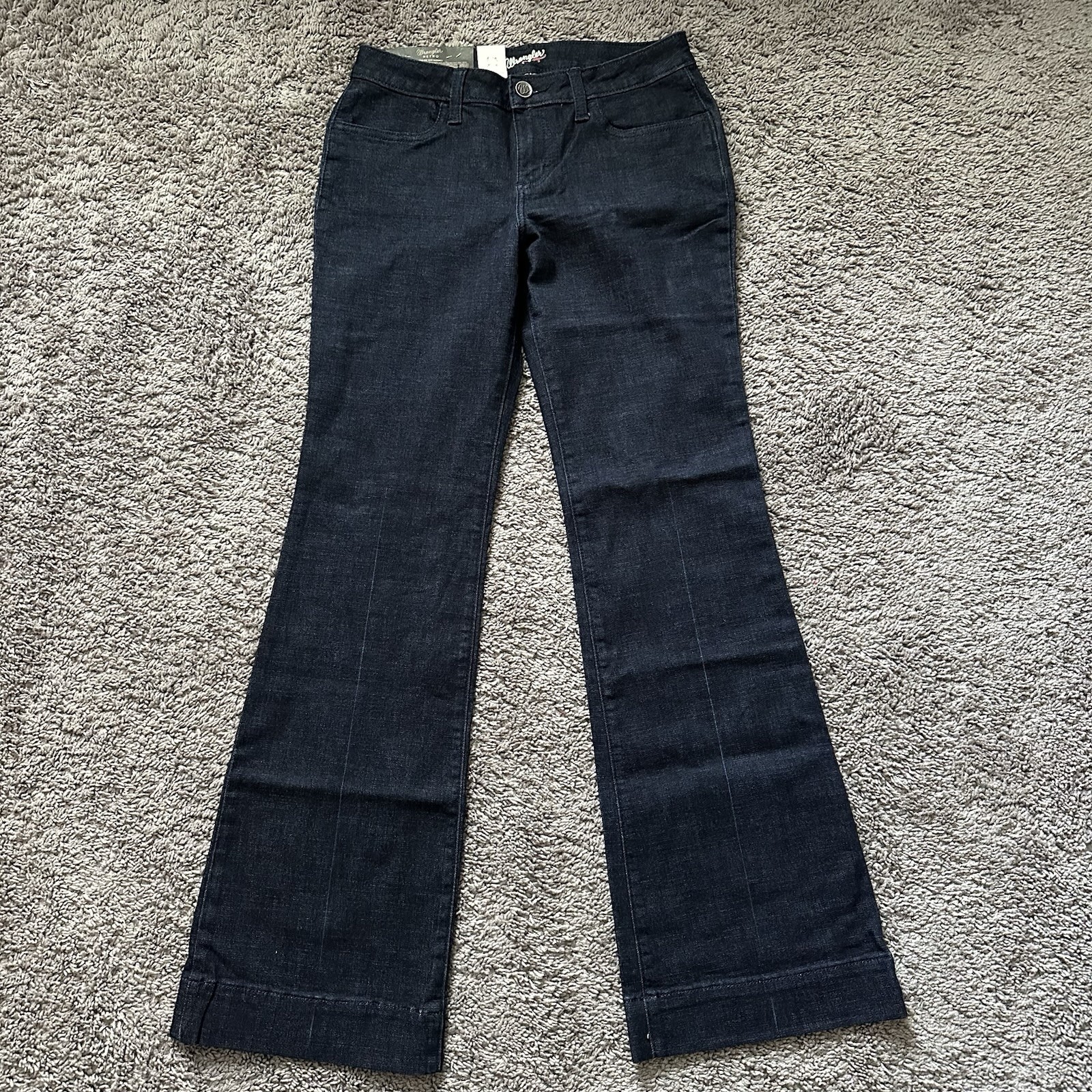 Wrangler Retro Mae Mid-Rise Flare Leg Women’s Jeans Dark Wash Size 7×34 NWT