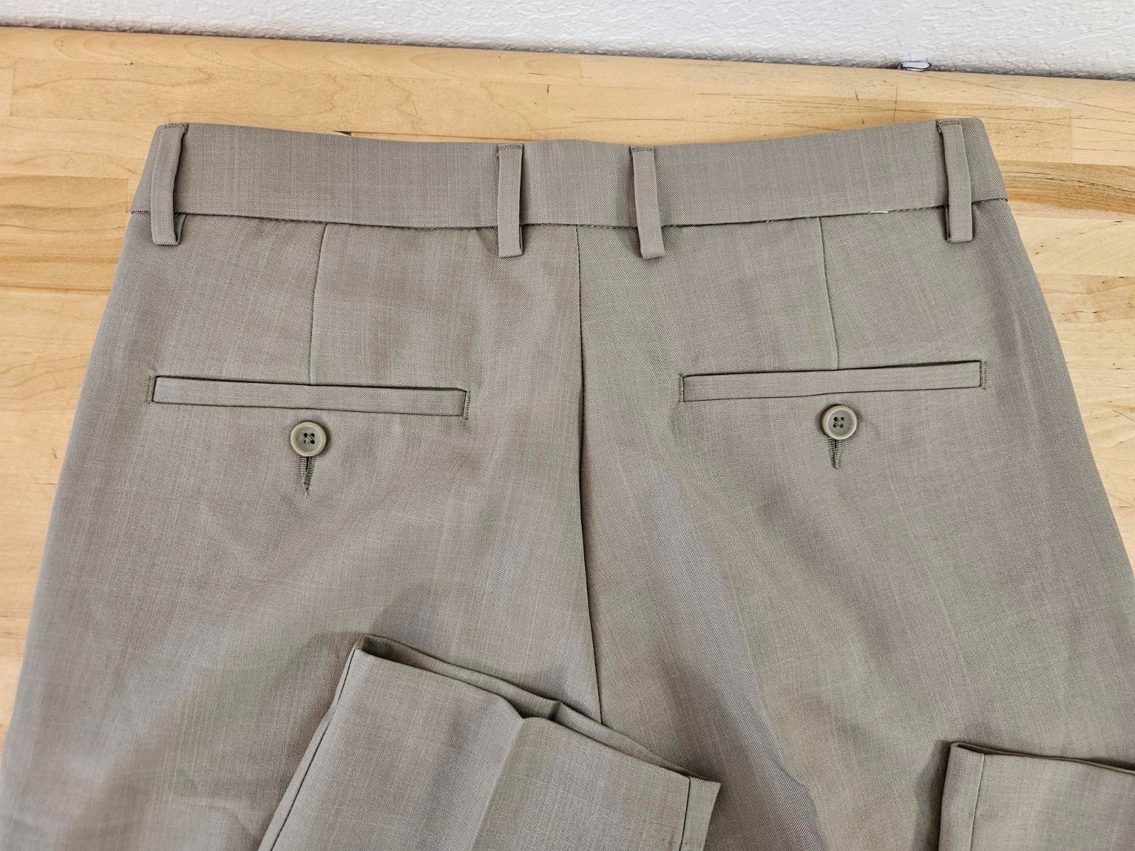 30×29 – TAN – Haggar Men’s Super Flex Comfort Waist Straight Fit Dress Pants