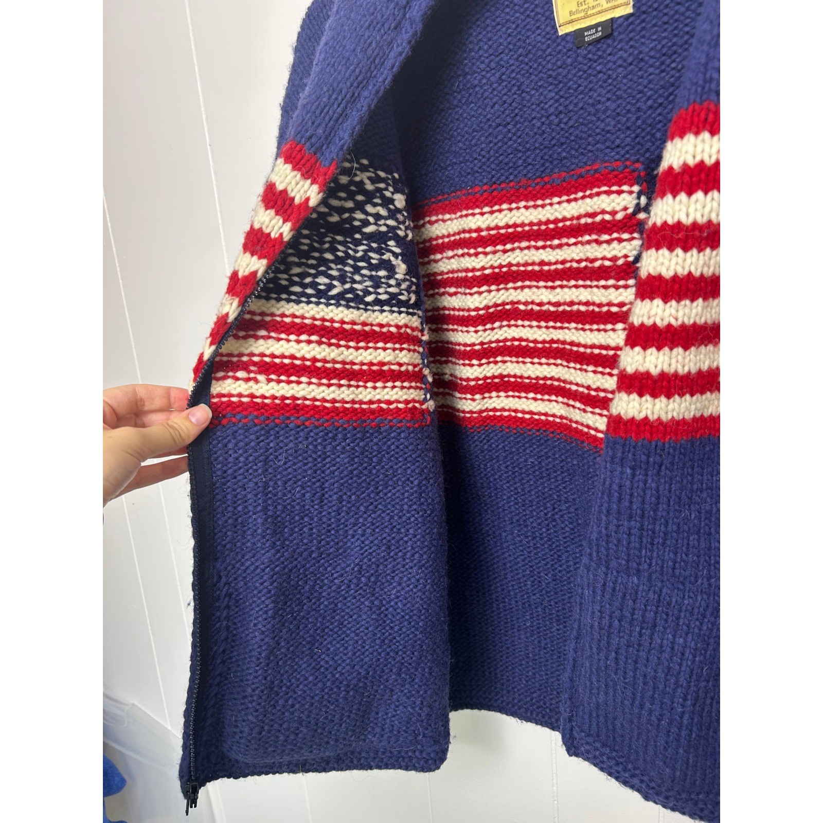 Woolies Vintage American Flag Knit Full Zip Cardigan Sweater Made in Ecuador