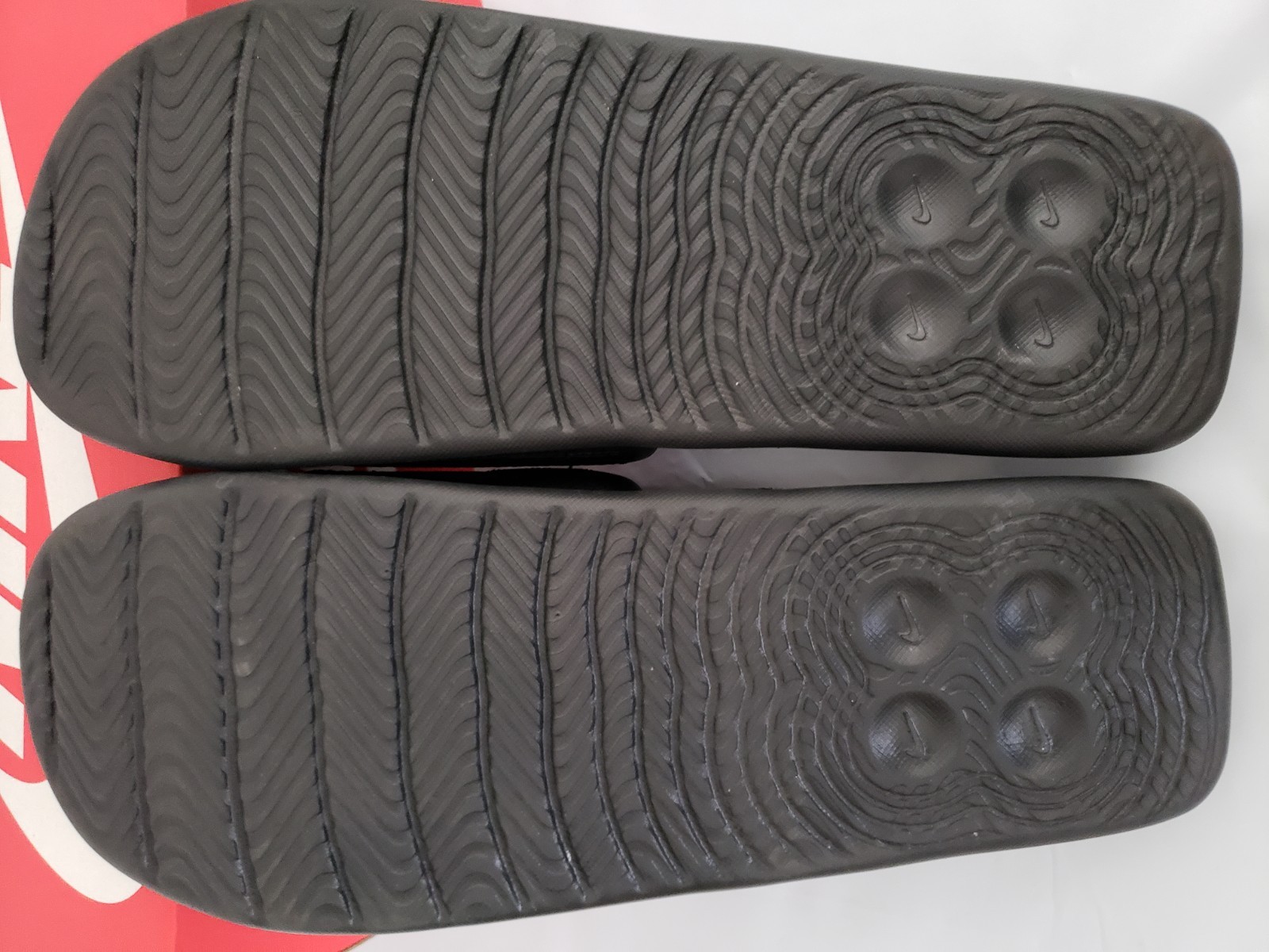 Sz 13 – Nike Air Max Cirro Slide ‘Triple Black’