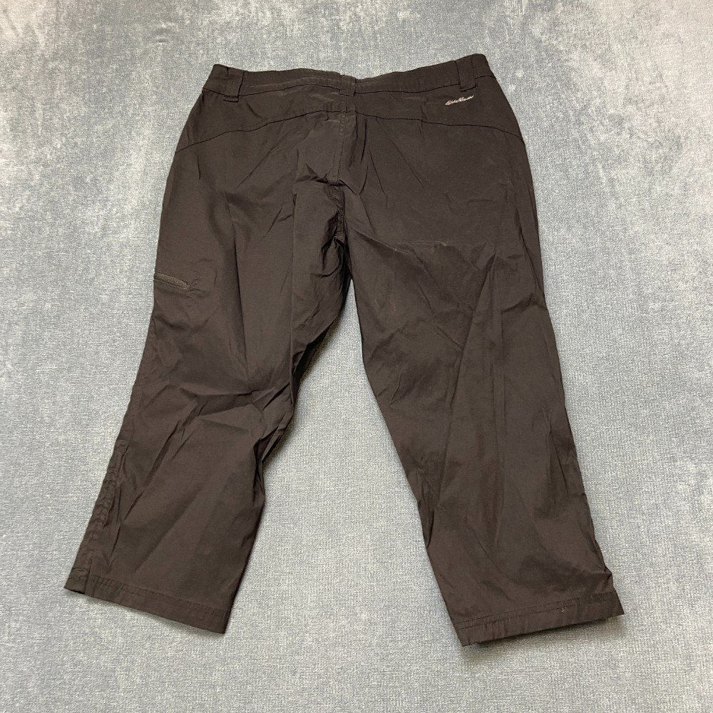 Eddie Bauer Rainier Capri Pants Womens 12 Brown Logo Utility Pockets Mid Rise