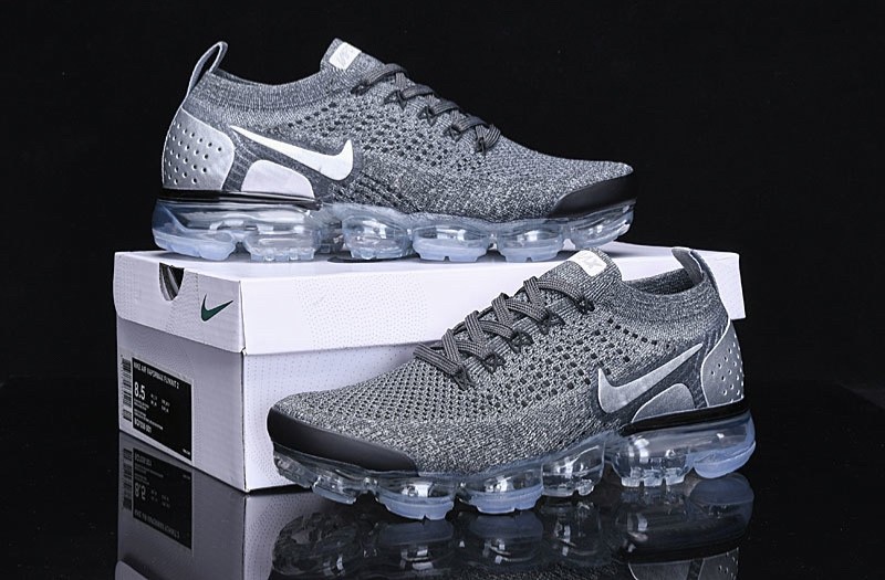 Nike Air VaporMax Flyknit 2 Men’s silver gray shoes US size 8-11