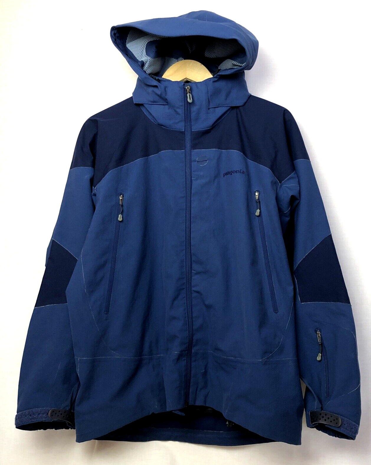 Patagonia CSS Soft Shell Jacket Blue Men’s sz Medium Waterproof Sealed Seams