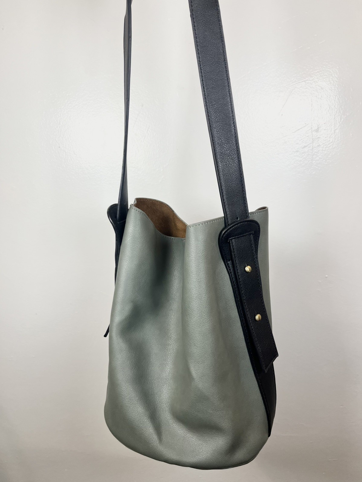 Anthropologie Everyday Hobo Bag 11″ Sage Green Bucket Shoulder Purse Adjustable