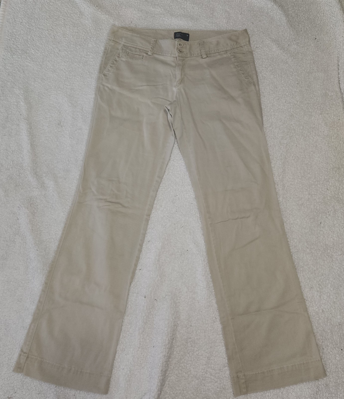 American Eagle Outfitters Kakhi Flare leg pants. Y2K Sz 8 Reg 98% cotton stretch