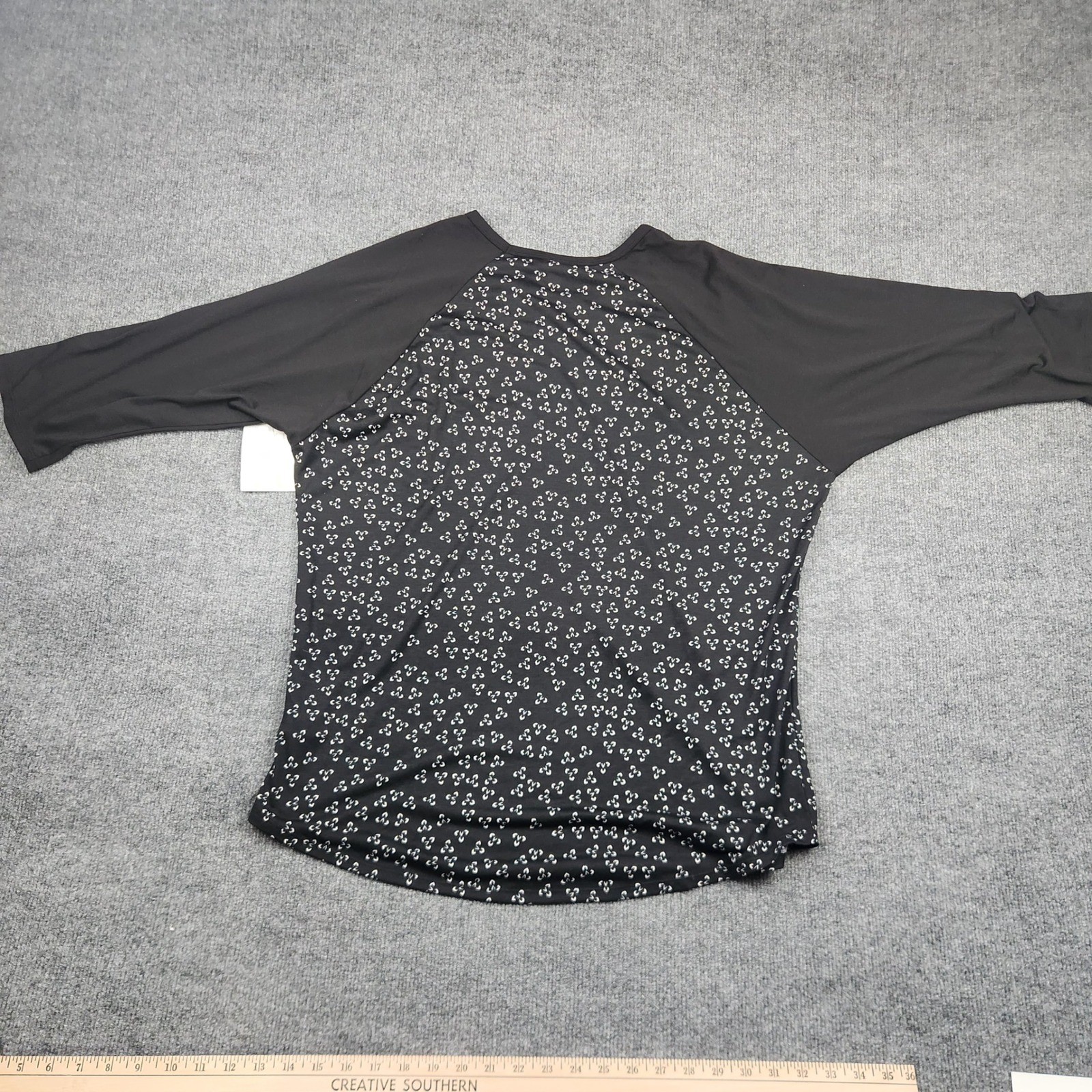 LuLaRoe Randy Baseball Tee 3XL Black White Geometric Print 3/4 Raglan Sleeve NWT
