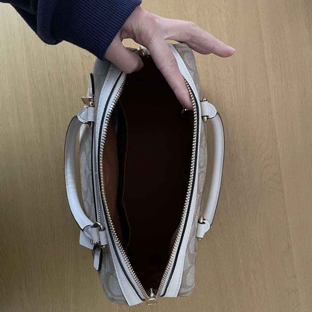 Excellent condition COACH 2 way shoulder bag signature F83607 12a