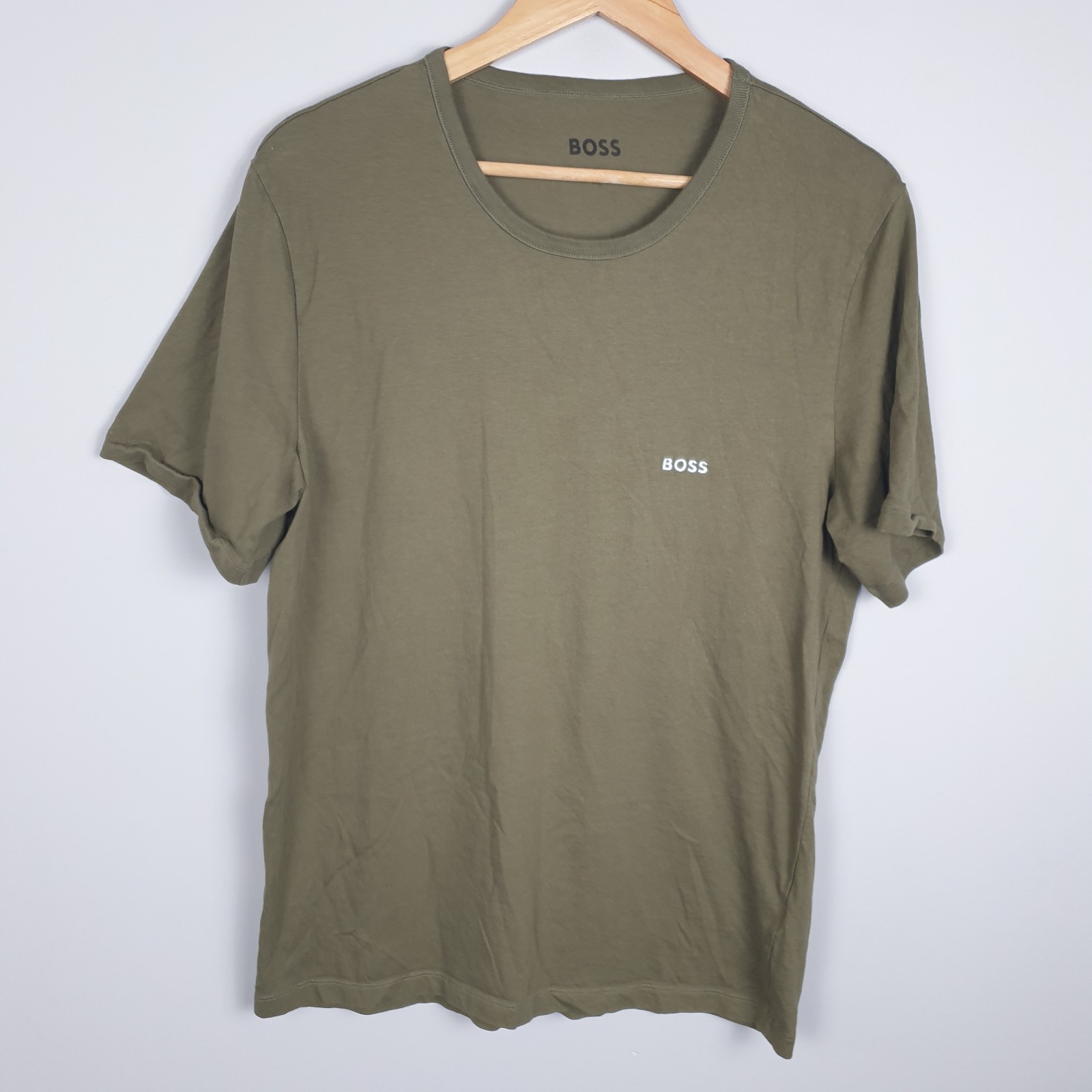 Hugo Boss T Shirt Mens XL Khaki Minimalist Designer Casual Logo Classic Tee