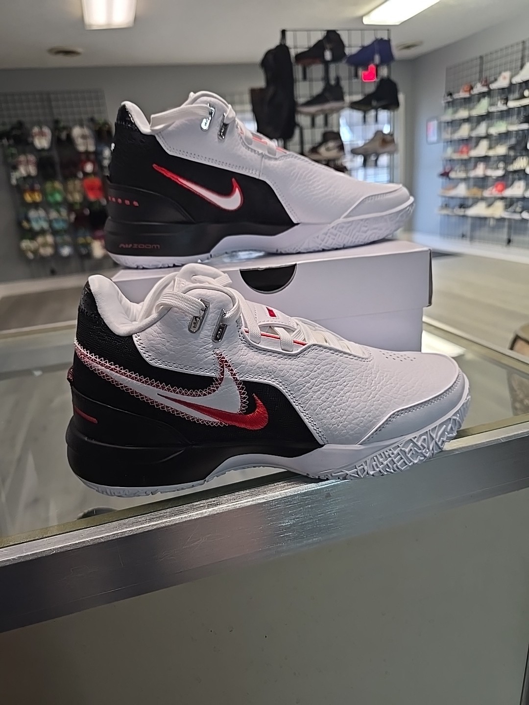 NWB ZM Lebron NXXT Gen Ampo M Size 5 FJ1566-100