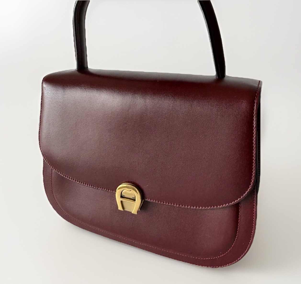 Authentic vintage AIGNER Handbag Leather Burgandy From Japan 0955