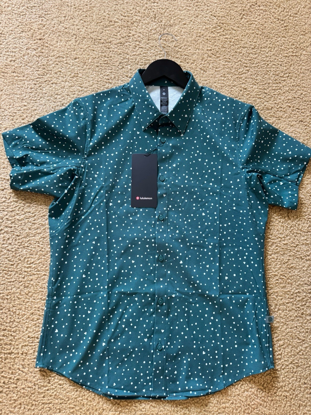 *NEW* lululemon Airing Easy Button-Up Shirt M Green/White Polka Dot Quick Dry