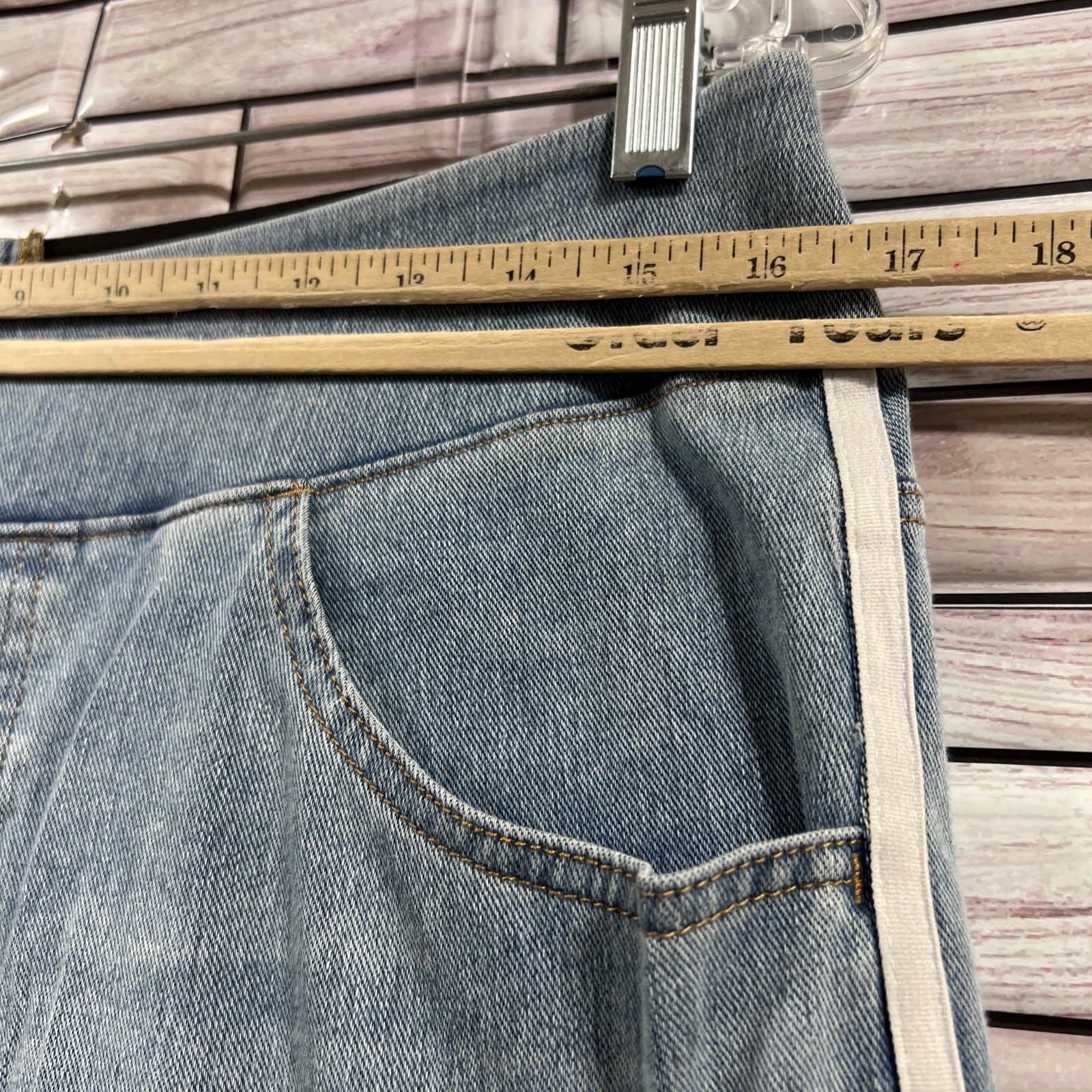 Halara womens L 12/14 shortsHigh Waisted Relaxed Denim Bermuda Malbu Blue NWT