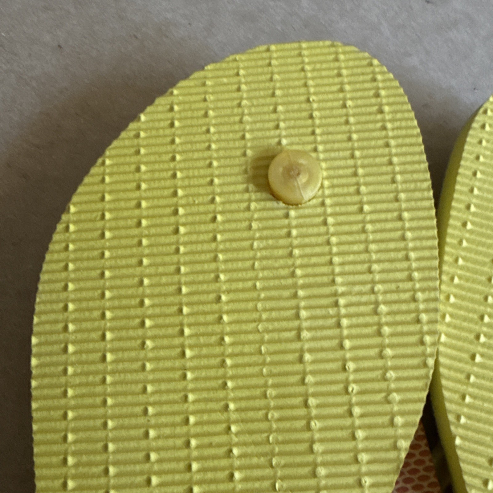 Havaianas Slim Classic Yellow Flip Flops 41/42 – New