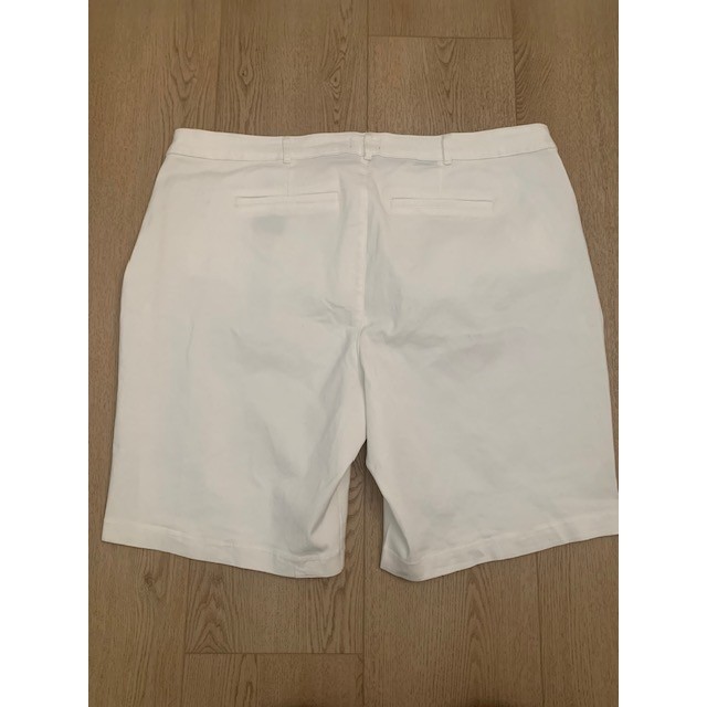 NYDJ Optic White Briella Chino Shorts Plus Size 20W Lift Tuck Stretch Twill