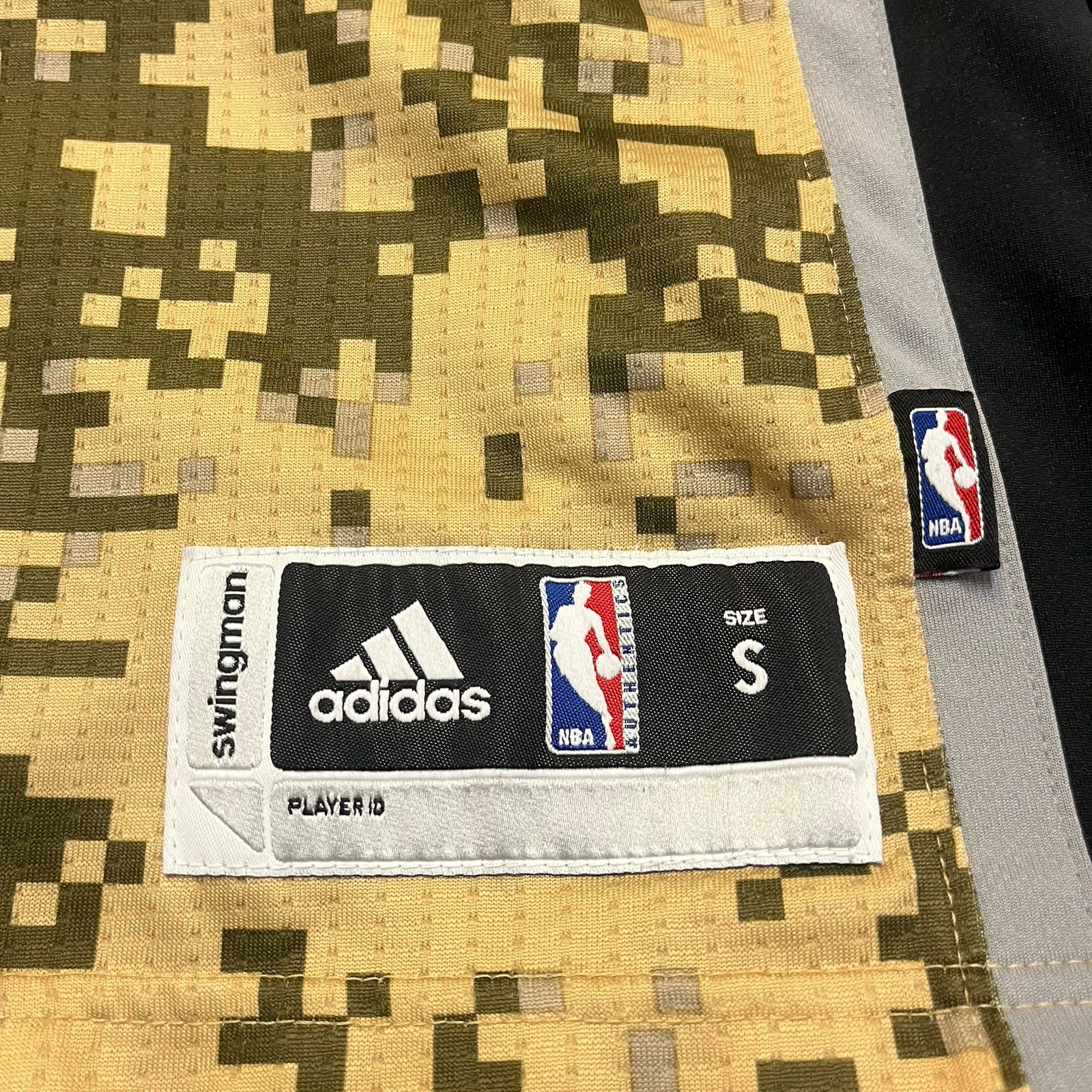 Kawhi Leonard Adidas NBA Swingman Jersey Camo San Antonio Spurs Mens Size Small