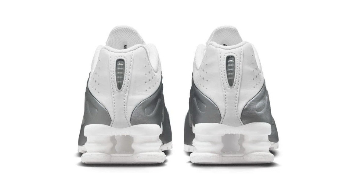Nike Shox R4 White Metallic Silver Sneakers Shoes CW2626-101 GS Multi Size NEW