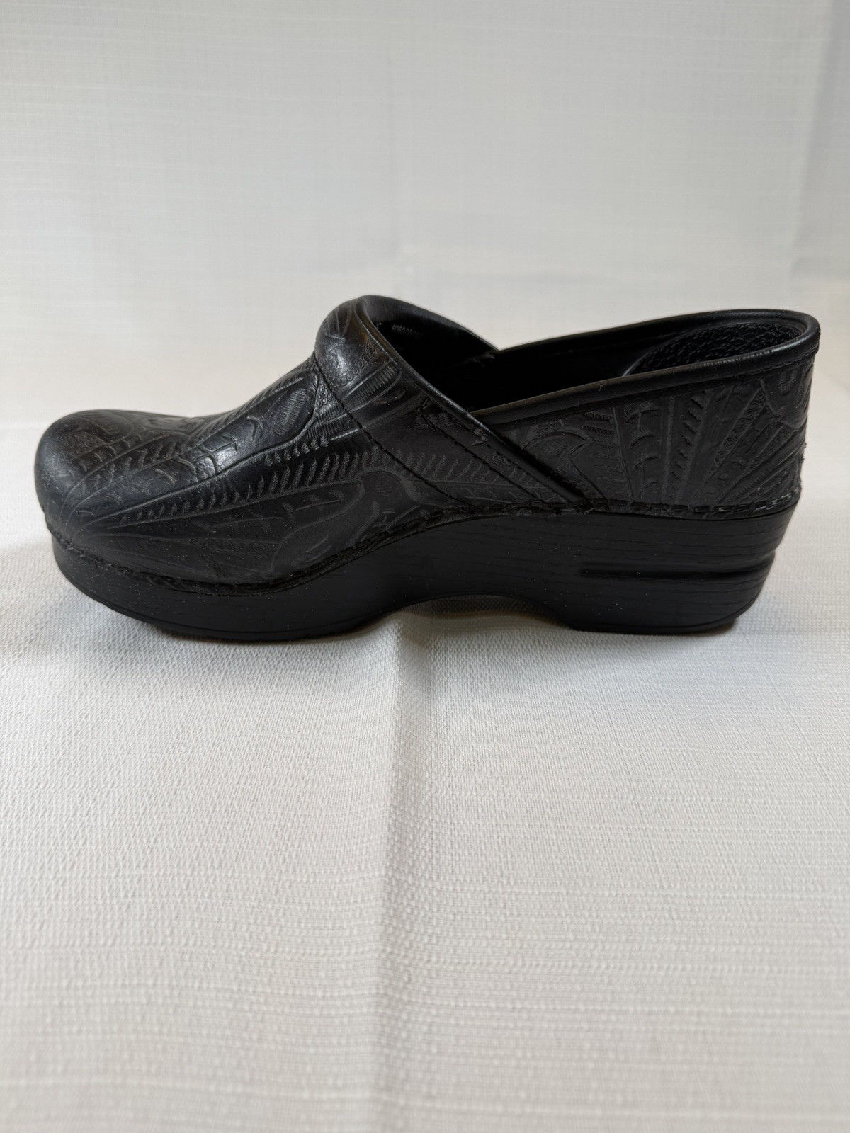 Dansko Professional Clogs EU 37 US 6.5 7 Black Embossed Leather Tooled Shoes