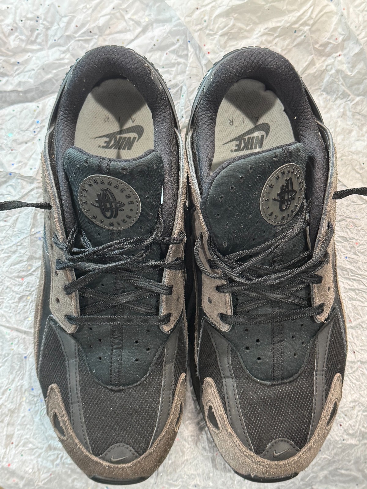 nike air hurrache mens 10.5 DZ3306-002